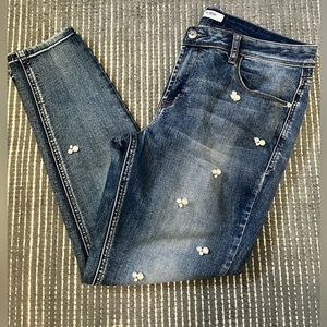 Kensie Pearl Detail Skinny Jean